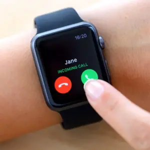 Smartwatch (Bluetooth Calling)